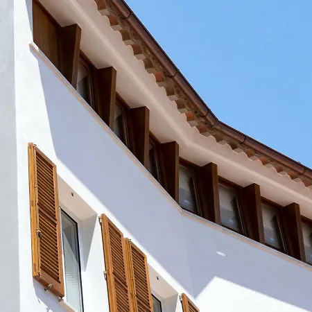 Noualt Hotel
