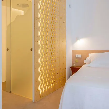 Noualt Hotel 3*
